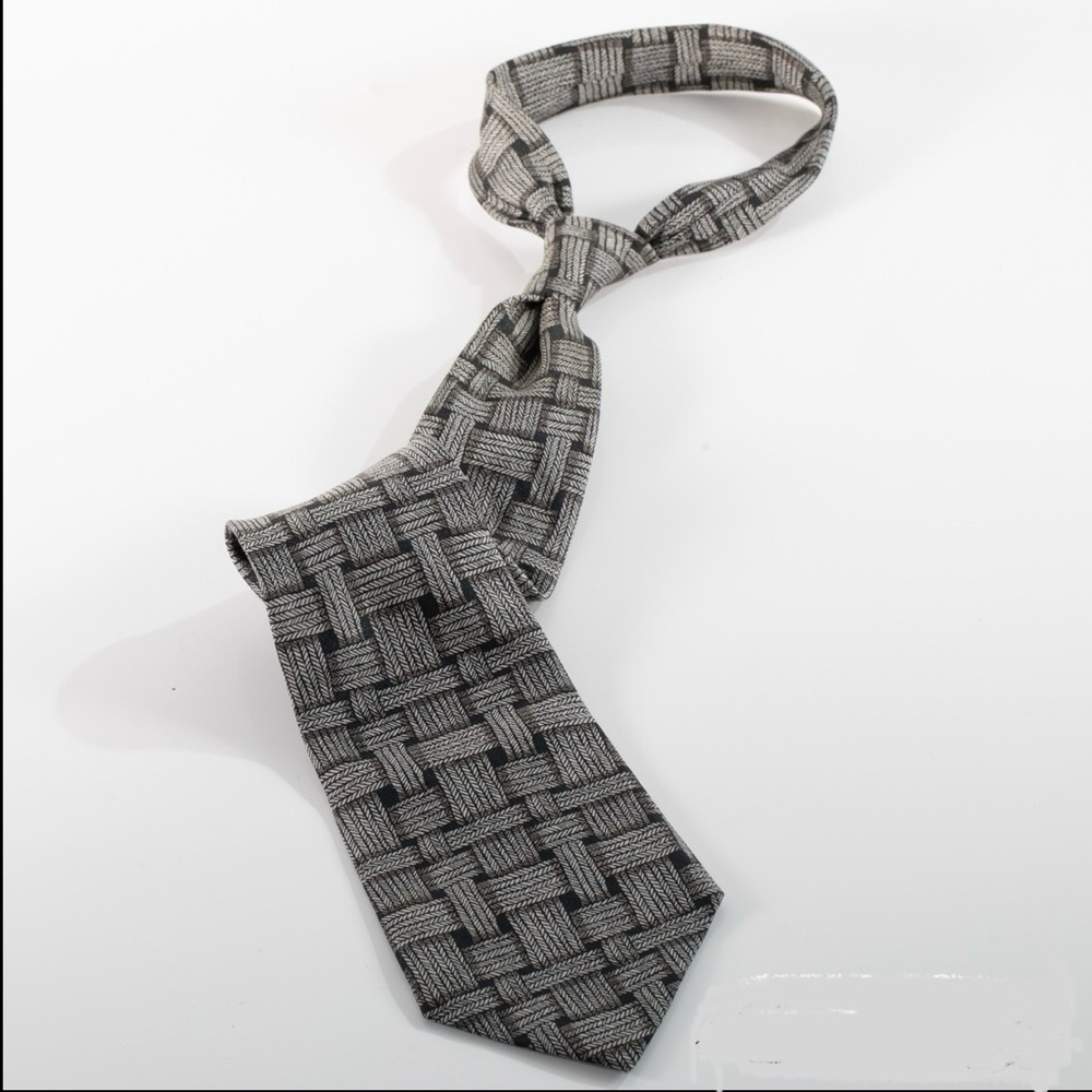 Authentic Hermes Men's Necktie Neck Tie w/ cool 3D basketweave pattern!